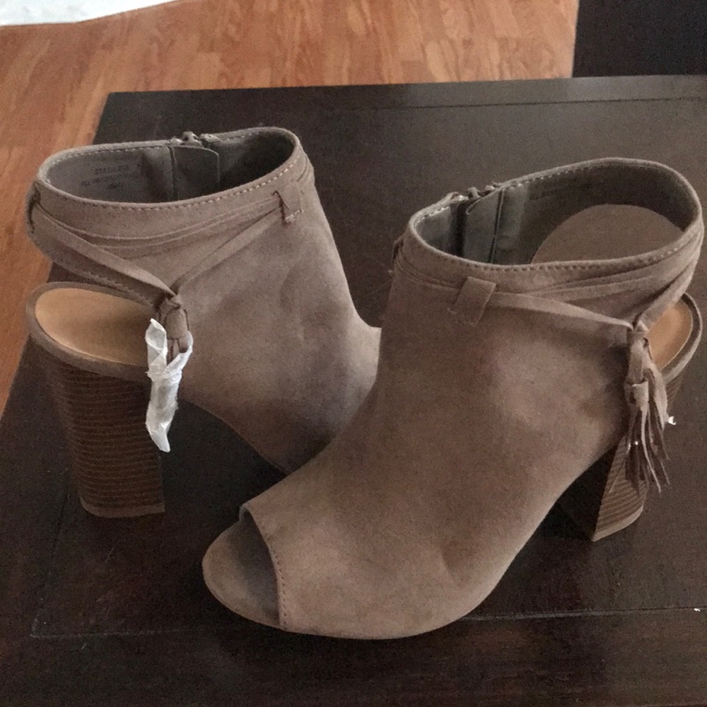 Sandals fo any occasion  brand new